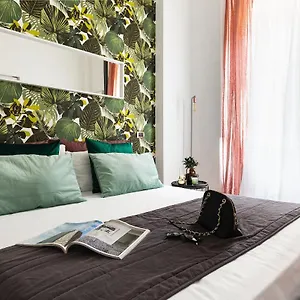 Monti Jungle - Urbana Apartment